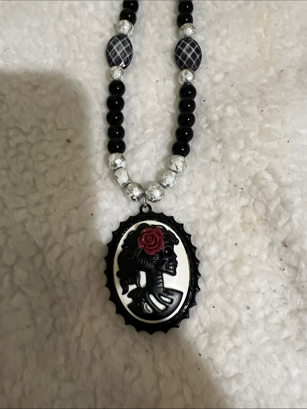 Gothic Cameo Pendant Necklace with Red Rose Accent - Women Jewelry
